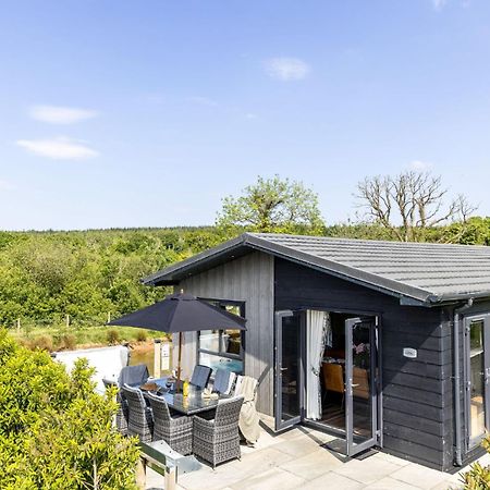 Lilac Lodge, 22 Roadford Lake Lodges Lifton Экстерьер фото
