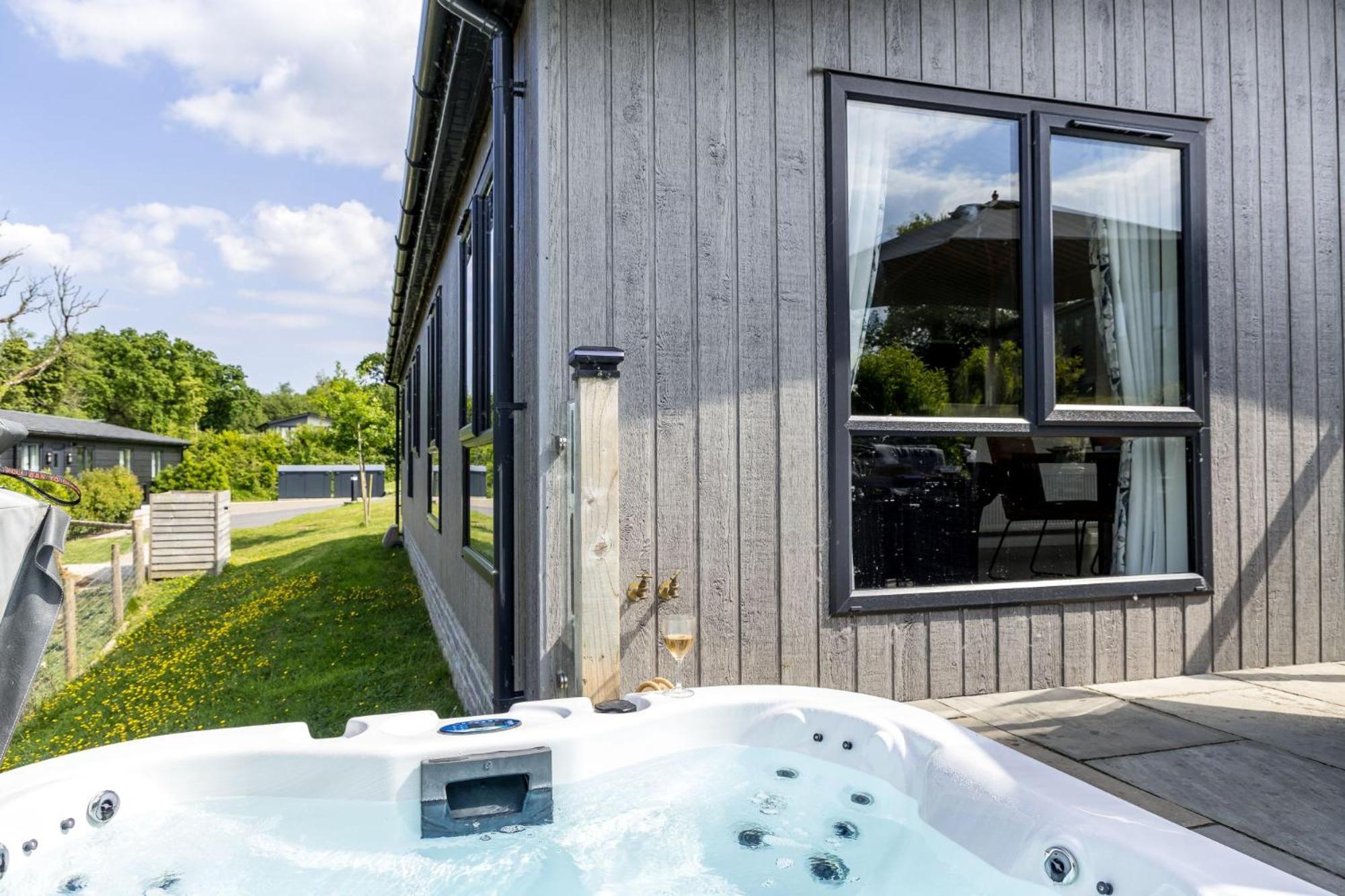 Lilac Lodge, 22 Roadford Lake Lodges Lifton Экстерьер фото