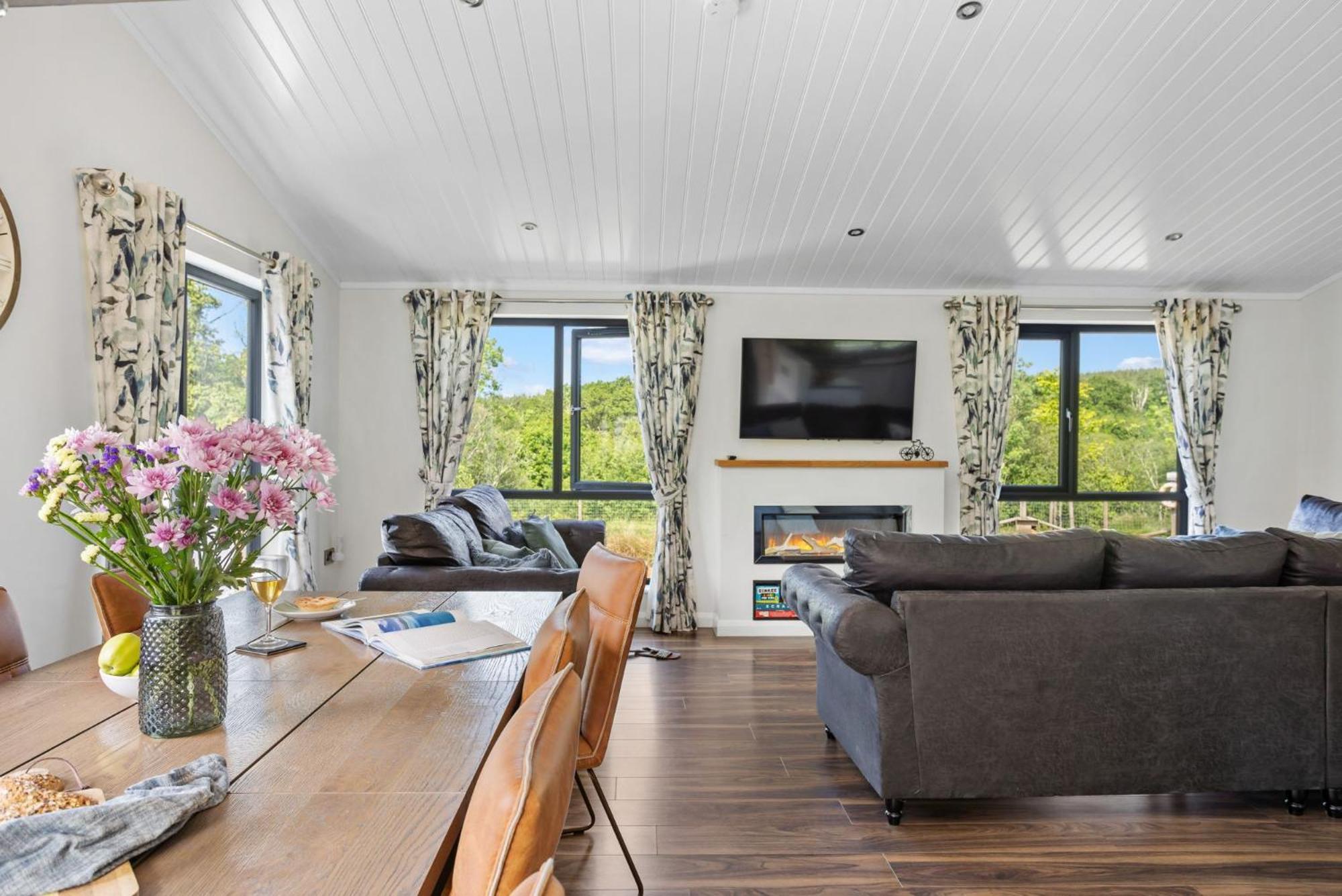 Lilac Lodge, 22 Roadford Lake Lodges Lifton Экстерьер фото